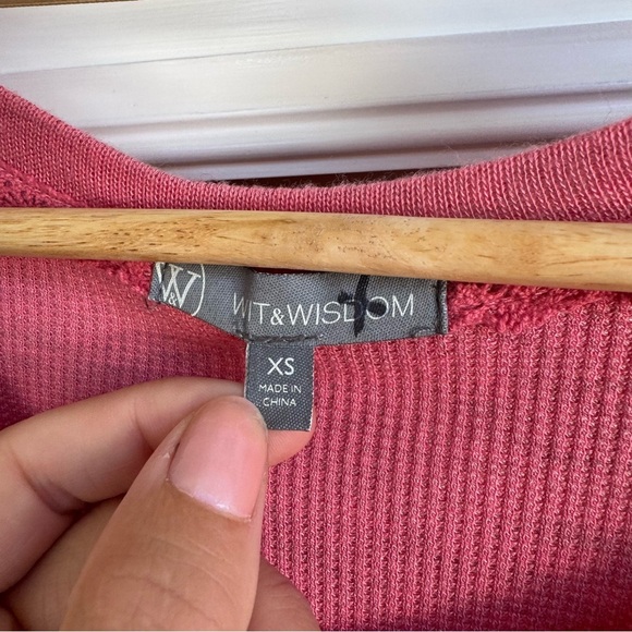 NWT Thermal Cinched Side Casual Comfy Top - Picture 3 of 7